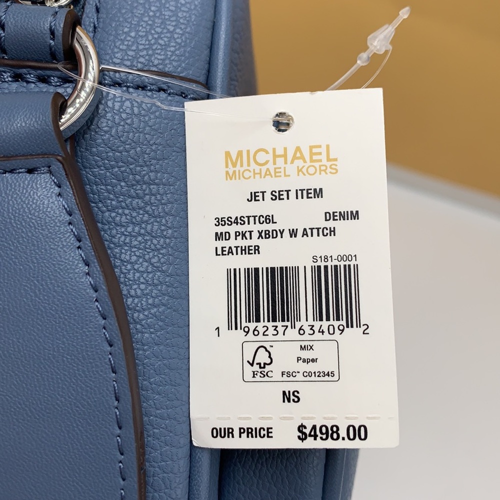 Michael Kors Jet Set Md Leather
Crossbody Bag with Case for Apple
AirPod… - Picture 16 of 16